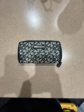 Tommy Hilfiger Monogram Zip Around Continental Wallet Black and Beiger/Gray